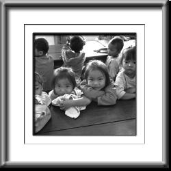 scool children, black and white