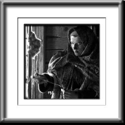 Spinning Wheel, Russia, mother, black and white, Kizhi Island